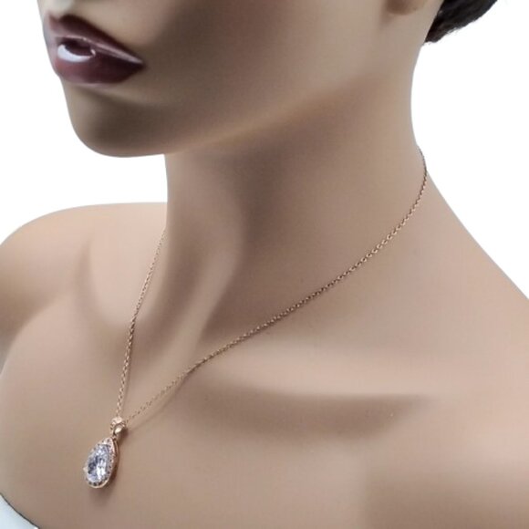 Dainty Rose Gold-toned Teardrop Pendant Necklace NWOT - Picture 4 of 16